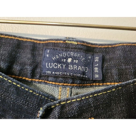 Lucky Brand 362 Standard Dark Wash Mens Jeans Size 38 x 32 - Picture 3 of 5